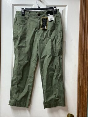 Lee woman’s Olive Green Straight-Leg Pants